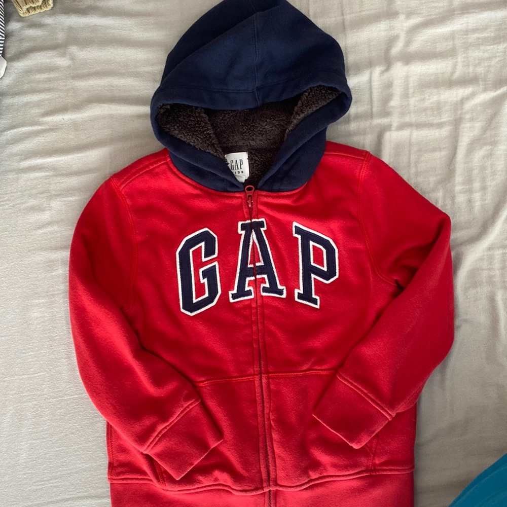 Boys GAP Sherpa lined zip up hoodie. Sz. S